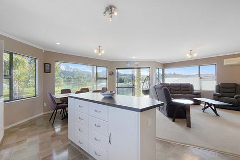 Photo of property in 131 Mayfair Avenue, Whangamata, 3620