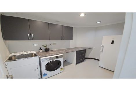 Photo of property in 94 Pohutukawa Drive, Levin, 5571