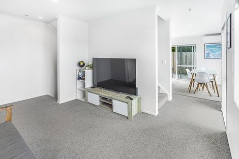Photo of property in 12u1 Scotland Place, Hillcrest, Hamilton, 3216