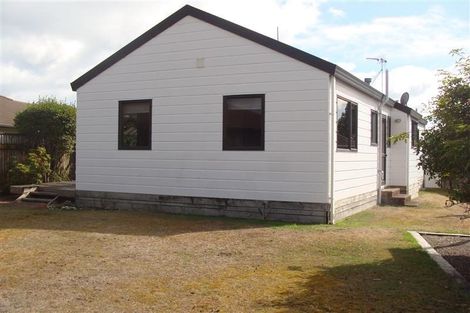 Photo of property in 76 Simpson Road, Papamoa Beach, Papamoa, 3118