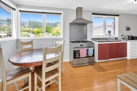 Photo of property in 9 Cobham Drive, Kawerau, 3127