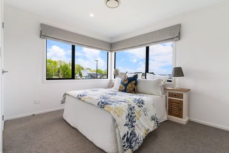 Photo of property in 1 Wesleyan Street, Paerata, 2124