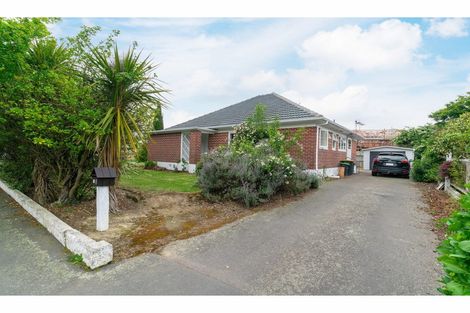 Photo of property in 2 Kawaka Street, Riccarton, Christchurch, 8041