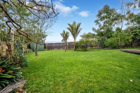 Photo of property in 8 Tawa Place, Waiuku, 2123