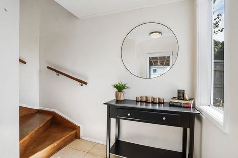 Photo of property in 57 Ogle Crescent, Te Kamo, Whangarei, 0112