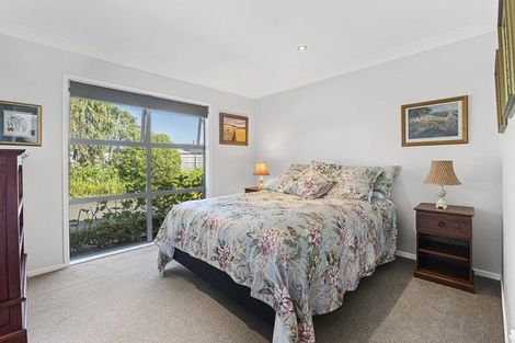 Photo of property in 525e Mangorei Road, Highlands Park, New Plymouth, 4312