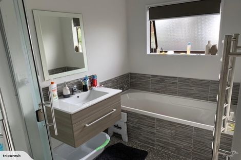 Photo of property in 342c Main Road, Tawa, Wellington, 5028