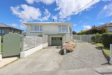 Photo of property in 42 Stuart Street, Holmes Hill, Oamaru, 9401