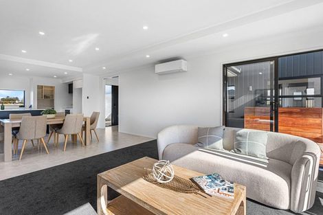 Photo of property in 18 Salkeld Place, Woodend, 7610