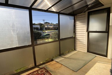 Photo of property in 8 Britton Avenue, Mount Roskill, Auckland, 1041