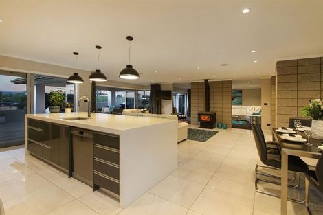 Photo of property in 3 Millbrook Drive, Waiuku, 2683