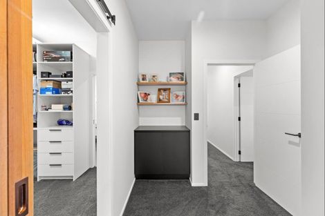 Photo of property in 7 Edenmore Terrace, Fitzherbert, Palmerston North, 4410