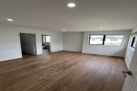 Photo of property in 38 Greenhill Crescent, Pakuranga, Auckland, 2010
