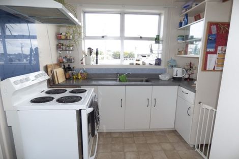 Photo of property in 5b Waimea Street, Westown, New Plymouth, 4310
