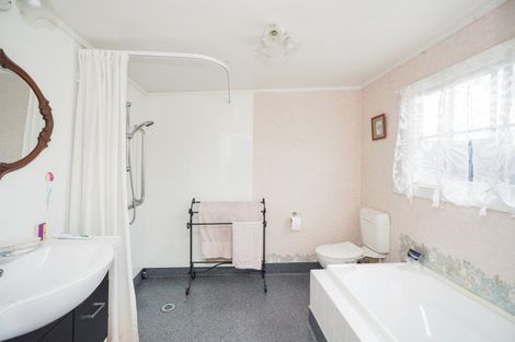 Photo of property in 254 Dunns Road, Otatara, Invercargill, 9879