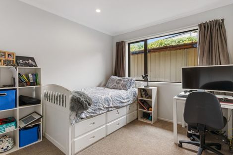 Photo of property in 76 Maire Road, Orewa, 0931