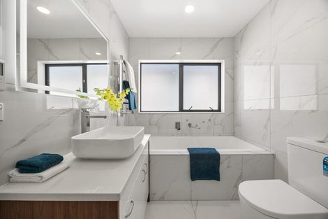 Photo of property in 67 Drumbuoy Drive, Flat Bush, Auckland, 2019