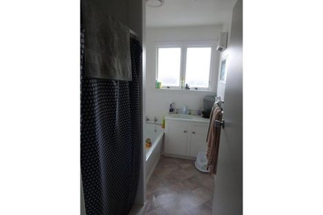 Photo of property in 4 Kyeburn Place, Avonhead, Christchurch, 8042