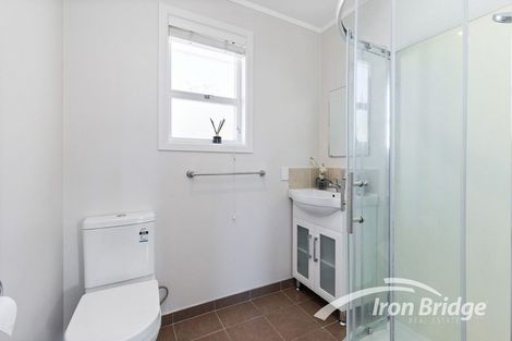 Photo of property in 64 Colwill Road, Massey, Auckland, 0614