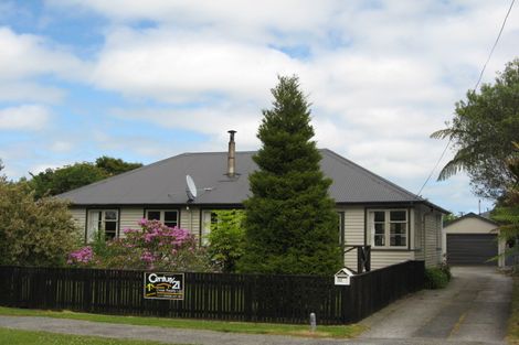 Photo of property in 112 Peel Street, Westport, 7825