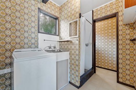 Photo of property in 32 Zita Avenue, Matakatia, Whangaparaoa, 0930