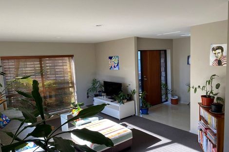 Photo of property in 10a Phoenicia Court, The Gardens, Auckland, 2105