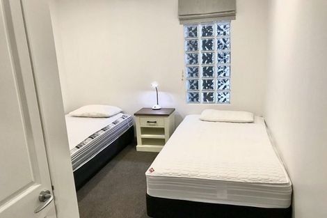 Photo of property in Atrium Towers, 6e/154 The Terrace, Wellington Central, Wellington, 6011