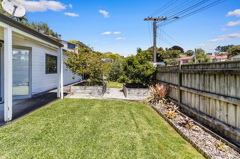 Photo of property in 31 Beaumont Crescent, Frankleigh Park, New Plymouth, 4310