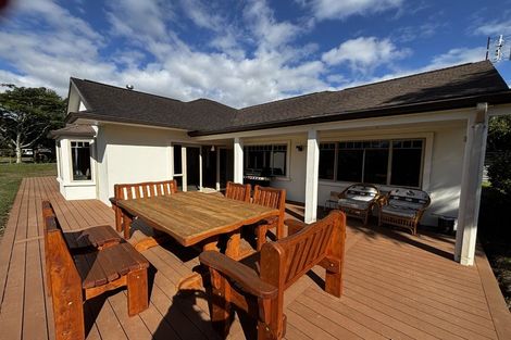 Photo of property in 26 Shelter Grove, Frankleigh Park, New Plymouth, 4310