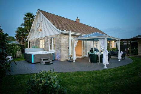 Photo of property in 56 Grosvenor Street, Cambridge, 3434