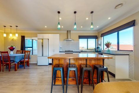 Photo of property in 25 Satara Crescent, Khandallah, Wellington, 6035