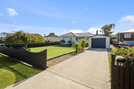 Photo of property in 24 Ingram Street, Papakura, 2110