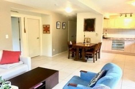 Photo of property in 4a/3 Corrella Road, Belmont, Auckland, 0622