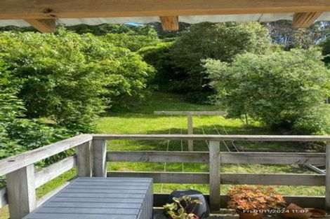 Photo of property in 2 Konini Road, Titirangi, Auckland, 0604