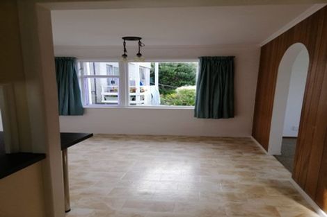 Photo of property in 32 Arapiko Street, Johnsonville, Wellington, 6037