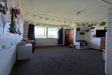 Photo of property in 19 James Street, Dannevirke, 4930