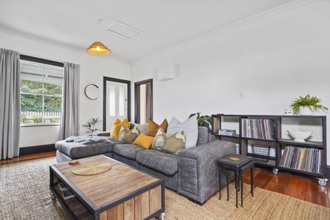 Photo of property in 21 Bethune Street, Featherston, 5710