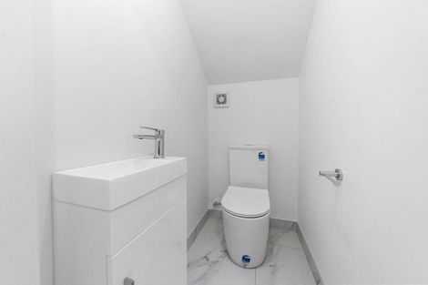 Photo of property in 35 John Gray Street, Papakura, 2110