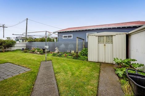 Photo of property in 11 Furlong Street, Hawera, 4610