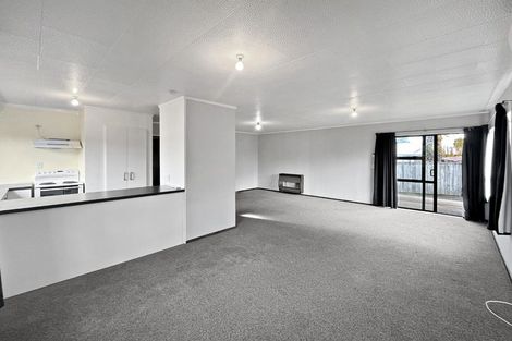 Photo of property in 420 Tremaine Avenue, Takaro, Palmerston North, 4412