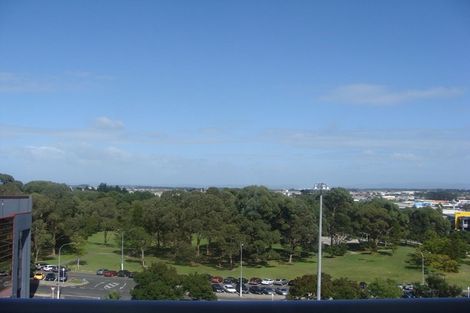 Photo of property in 1507/17 Osterley Way, Manukau, Auckland, 2104
