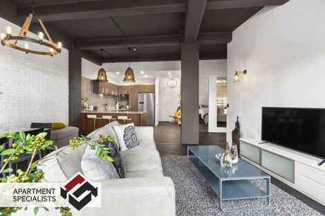 Photo of property in 22 Emily Place, Bellevue, Tauranga, 3110