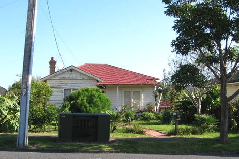 Photo of property in 1/19 Islington Avenue, New Lynn, Auckland, 0600