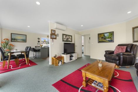 Photo of property in Trackside Villas, 7/91 Mako Mako Road, Levin, 5510
