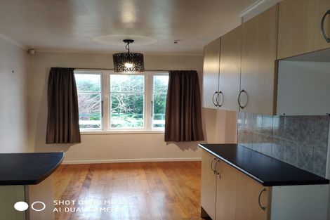 Photo of property in 73 Kervil Avenue, Te Atatu Peninsula, Auckland, 0610