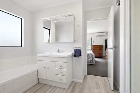 Photo of property in 98a Cortina Avenue, Johnsonville, Wellington, 6037