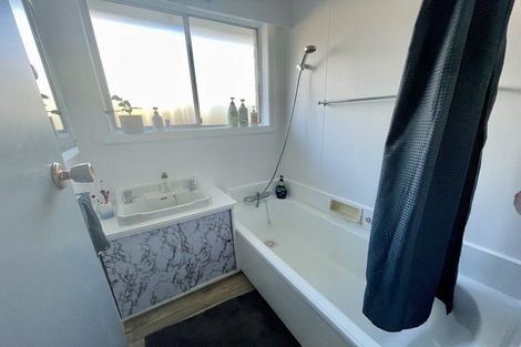 Photo of property in 205 Stokes Valley Road, Stokes Valley, Lower Hutt, 5019