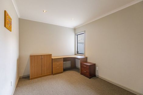 Photo of property in 13a Cambridge Terrace, Taradale, Napier, 4112