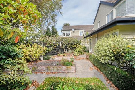 Photo of property in 127 Fendalton Road, Fendalton, Christchurch, 8014