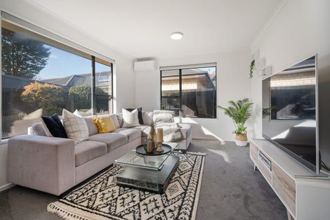 Photo of property in 14 Innisfree Place, Northwood, Christchurch, 8051